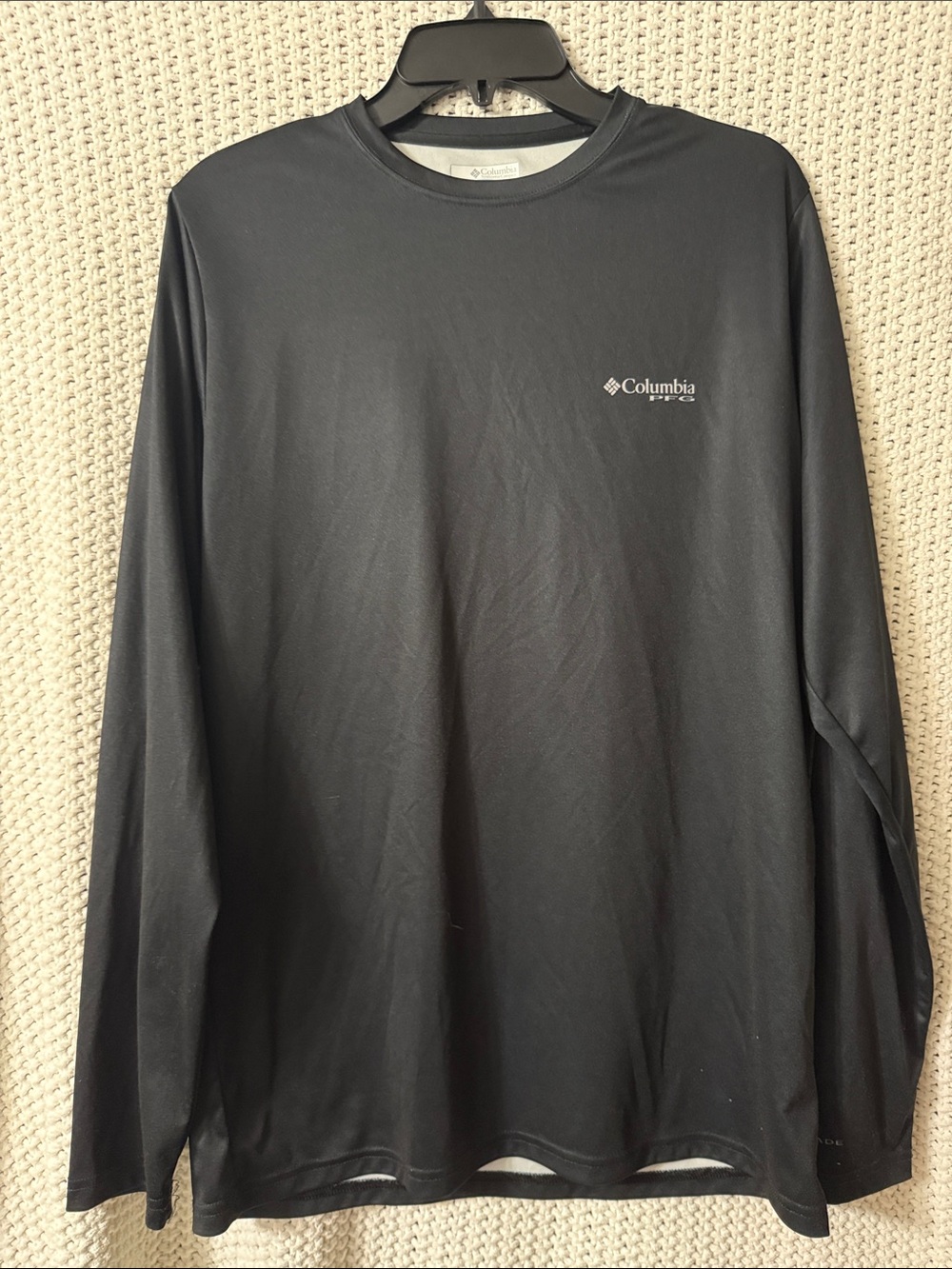 Columbia Black Long-Sleeve Performance Tee